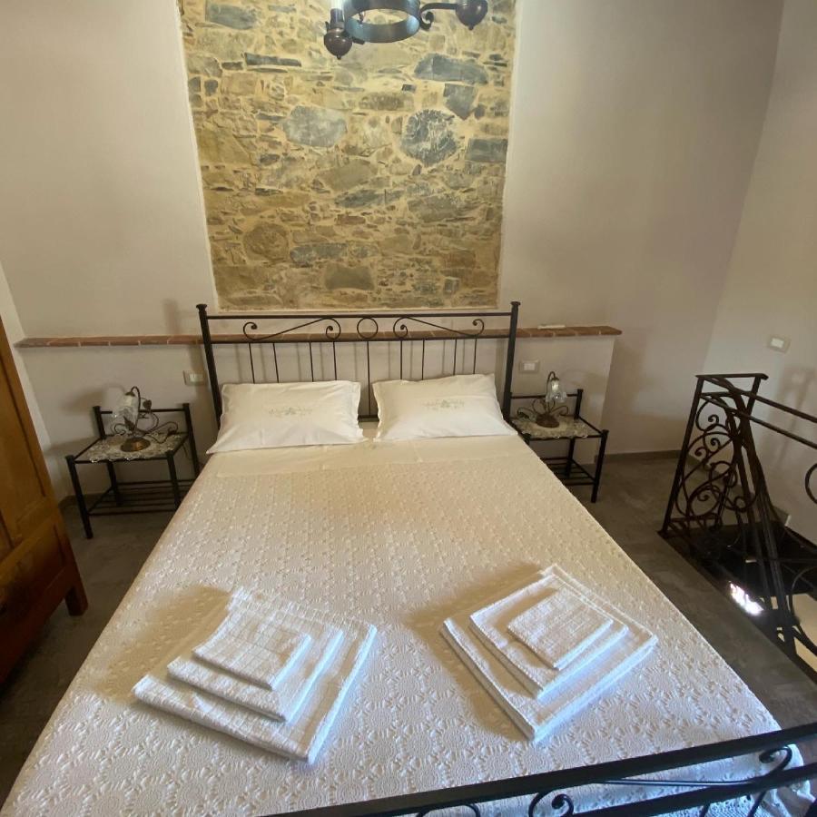 Apartament Casa Dell'Angelo Castelnuovo Magra Zewnętrze zdjęcie