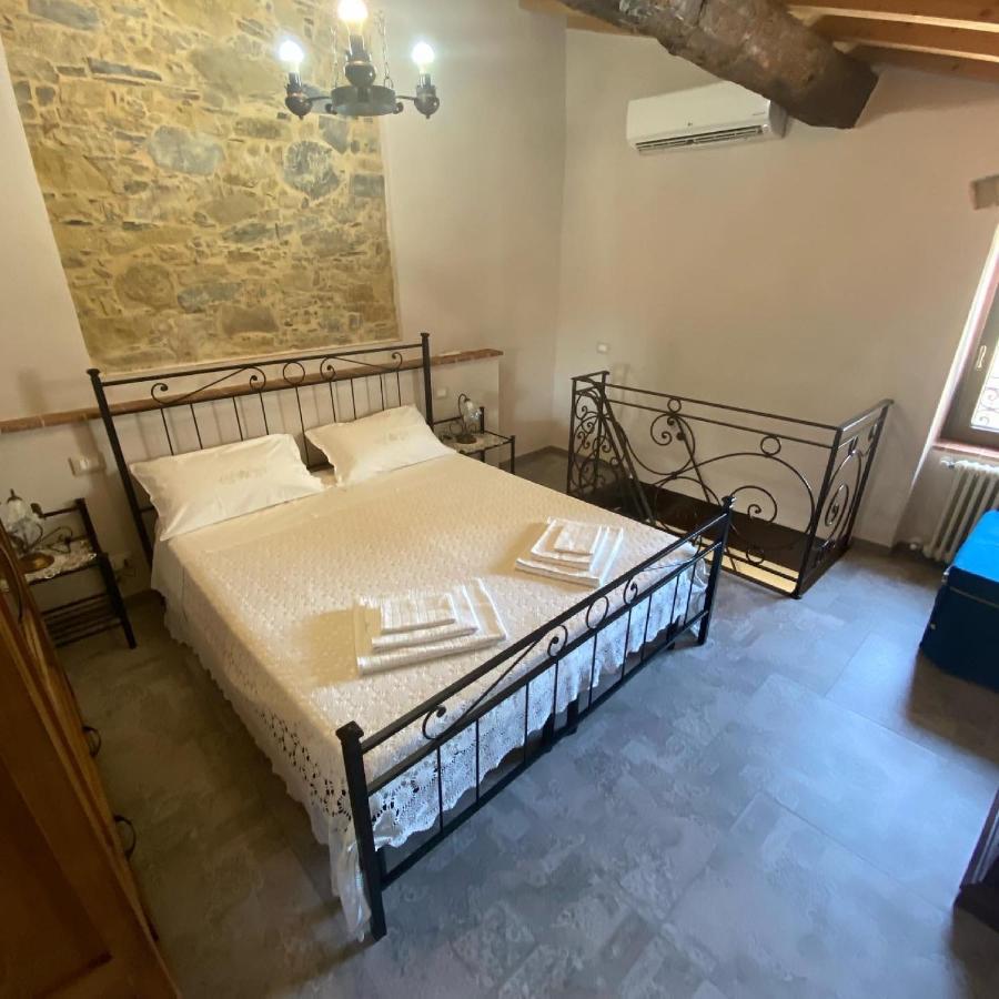 Apartament Casa Dell'Angelo Castelnuovo Magra Zewnętrze zdjęcie